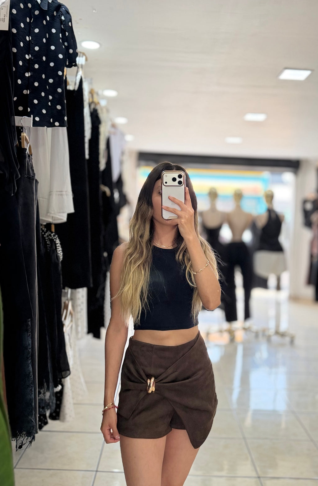 Falda short gamuza