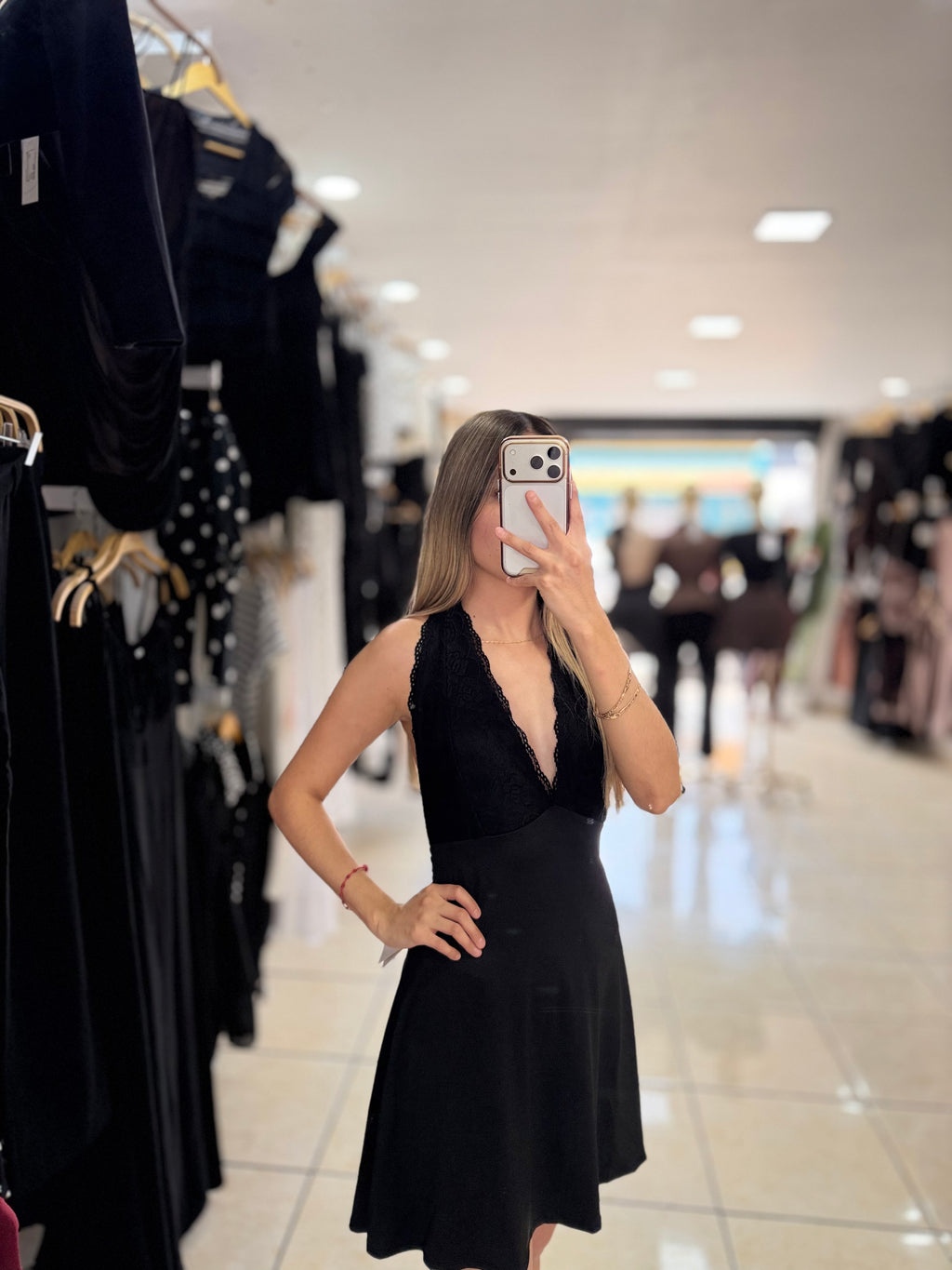 Vestido encaje