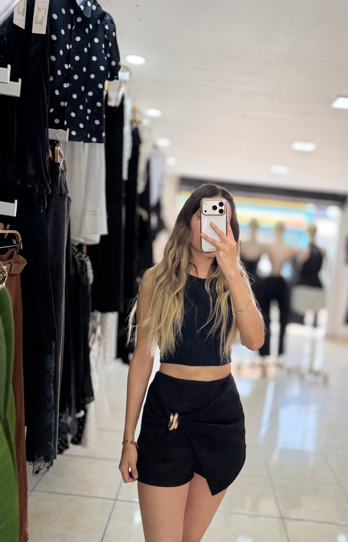 Falda short gamuza