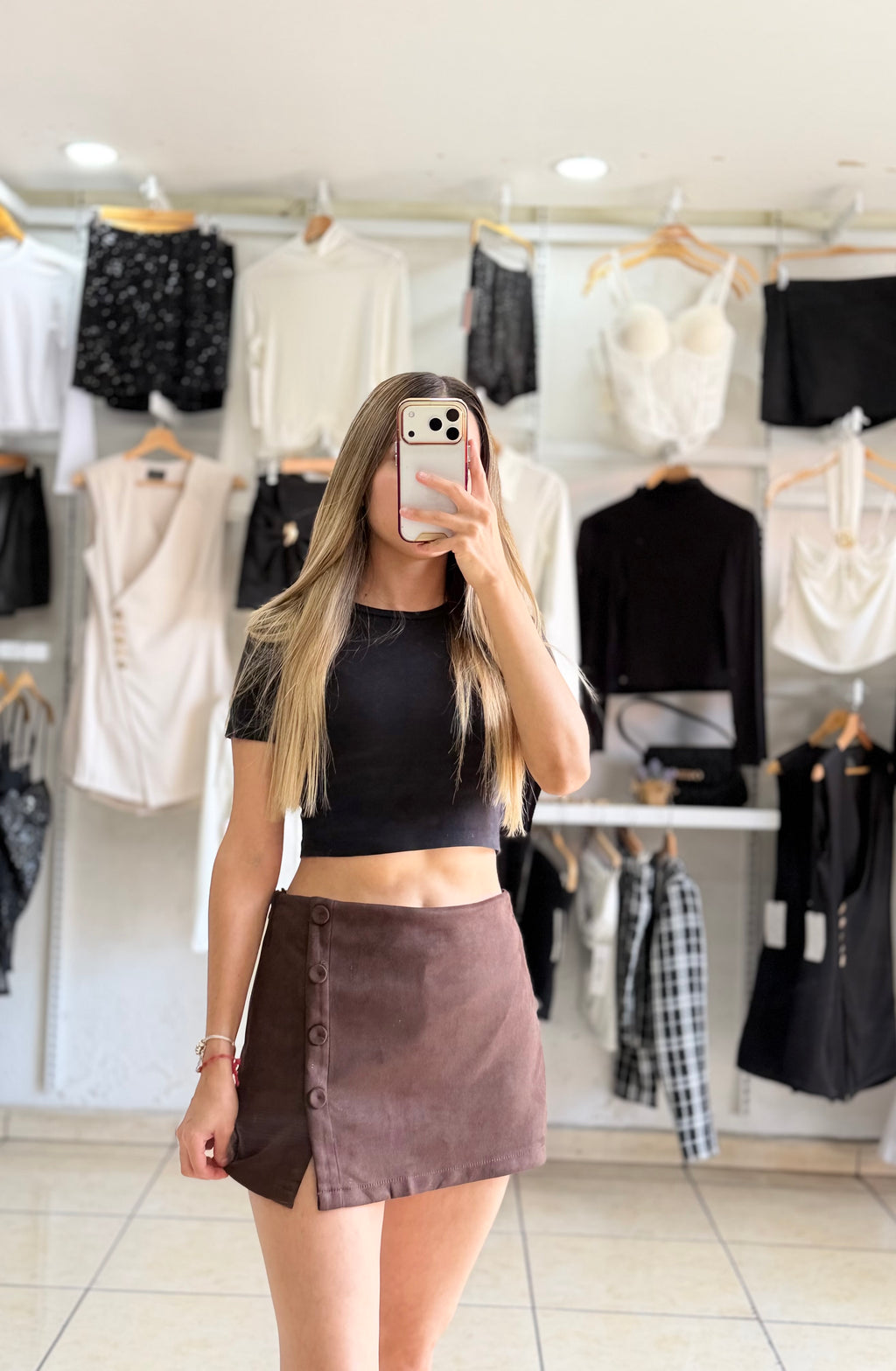 Short falda botones